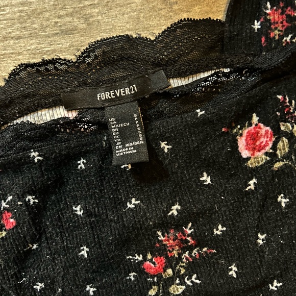 Flower print crop top forever 21 - Picture 2 of 2
